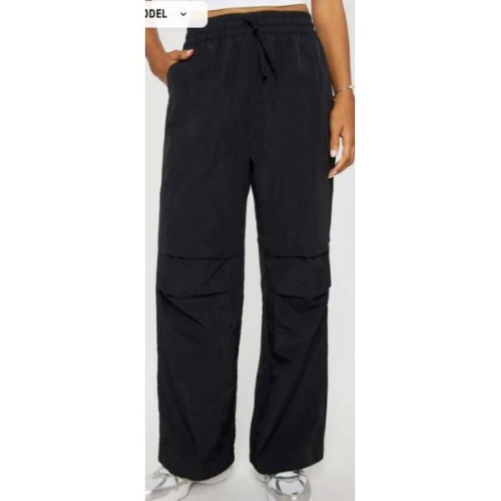Fabletics Woven Crinkle Pants Women Size Small NWT Relaxed Fit Athletic Casual